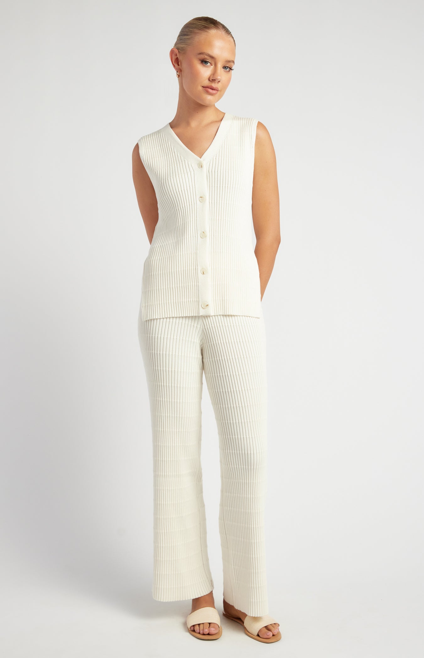 AMINA KNIT SET -WHITE
