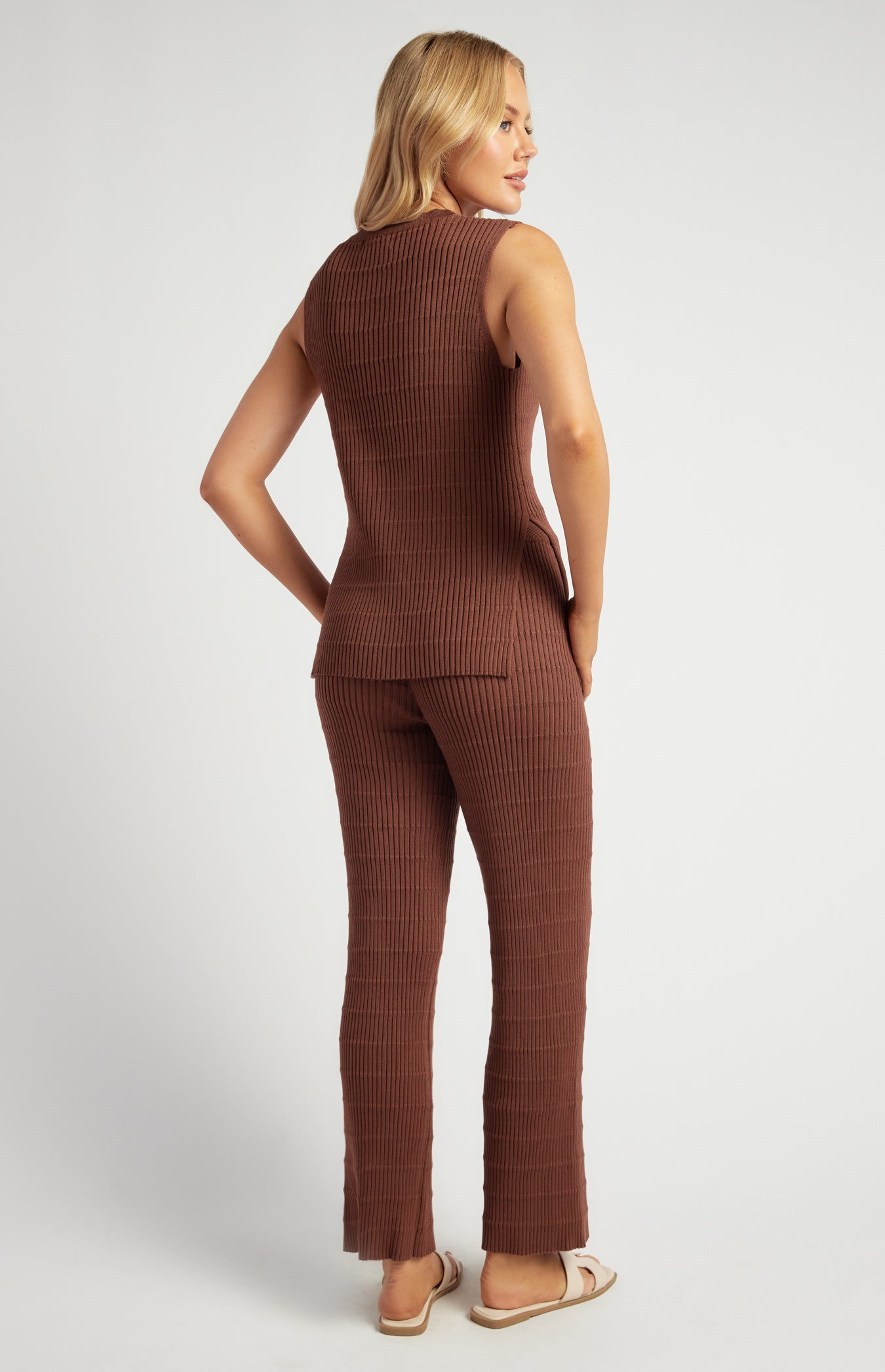 AMINA KNIT SET -CHOCOLATE