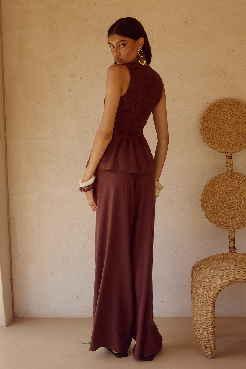 FLEUR SHIRRED TIE FRONT TOP - CHOCOLATE