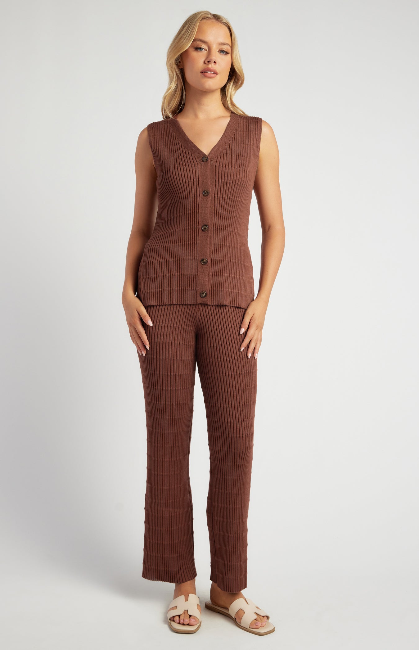 AMINA KNIT SET -CHOCOLATE
