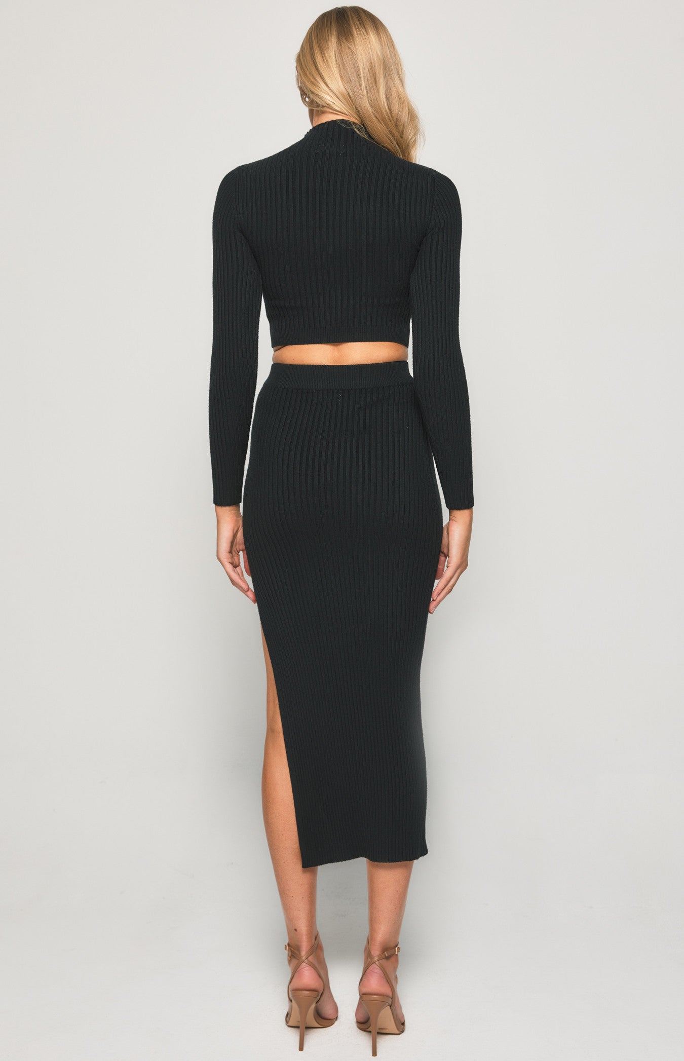 AOKE KNIT TOP & SKIRT SET -BLACK