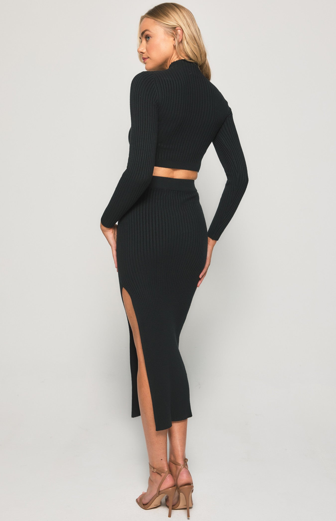AOKE KNIT TOP & SKIRT SET -BLACK