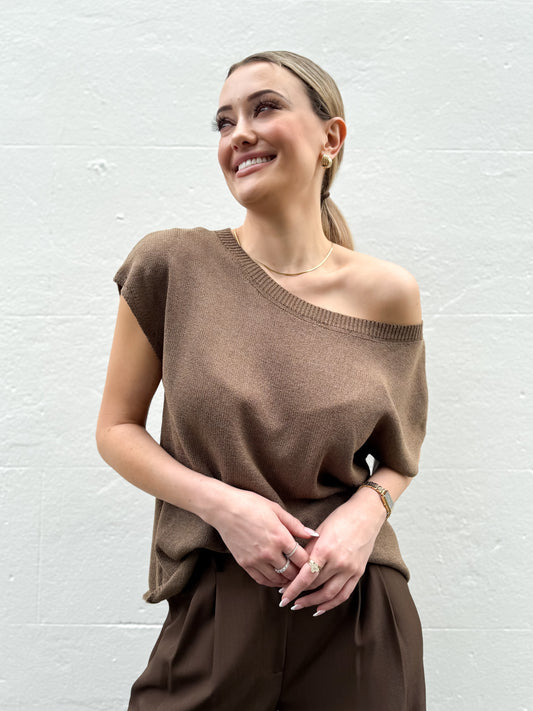 AMELI KNIT TOP -COFFEE