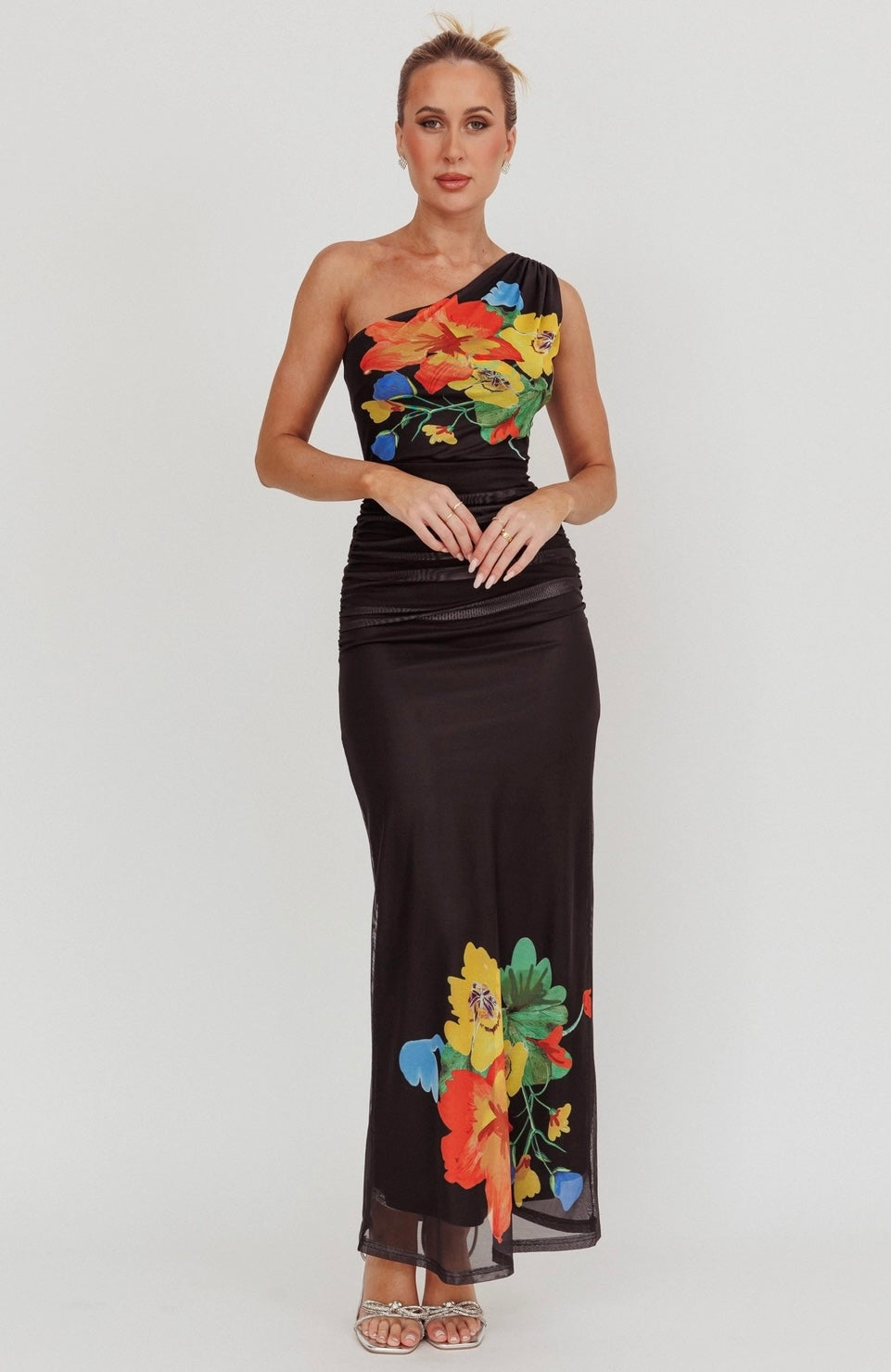 ANNU MAXI DRESS -BLACK FLORAL