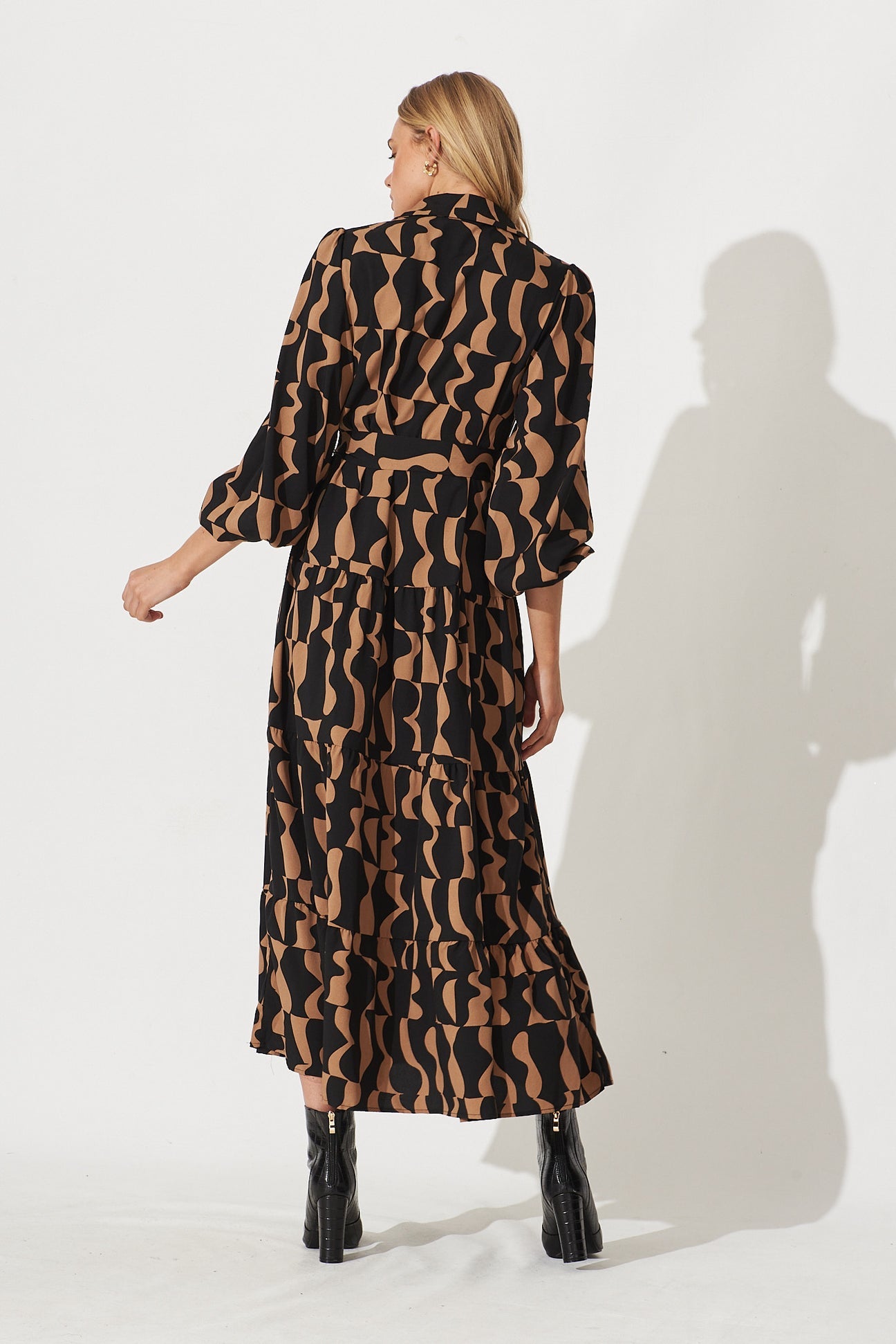 ADDISON MIDI DRESS - TAN/BLACK