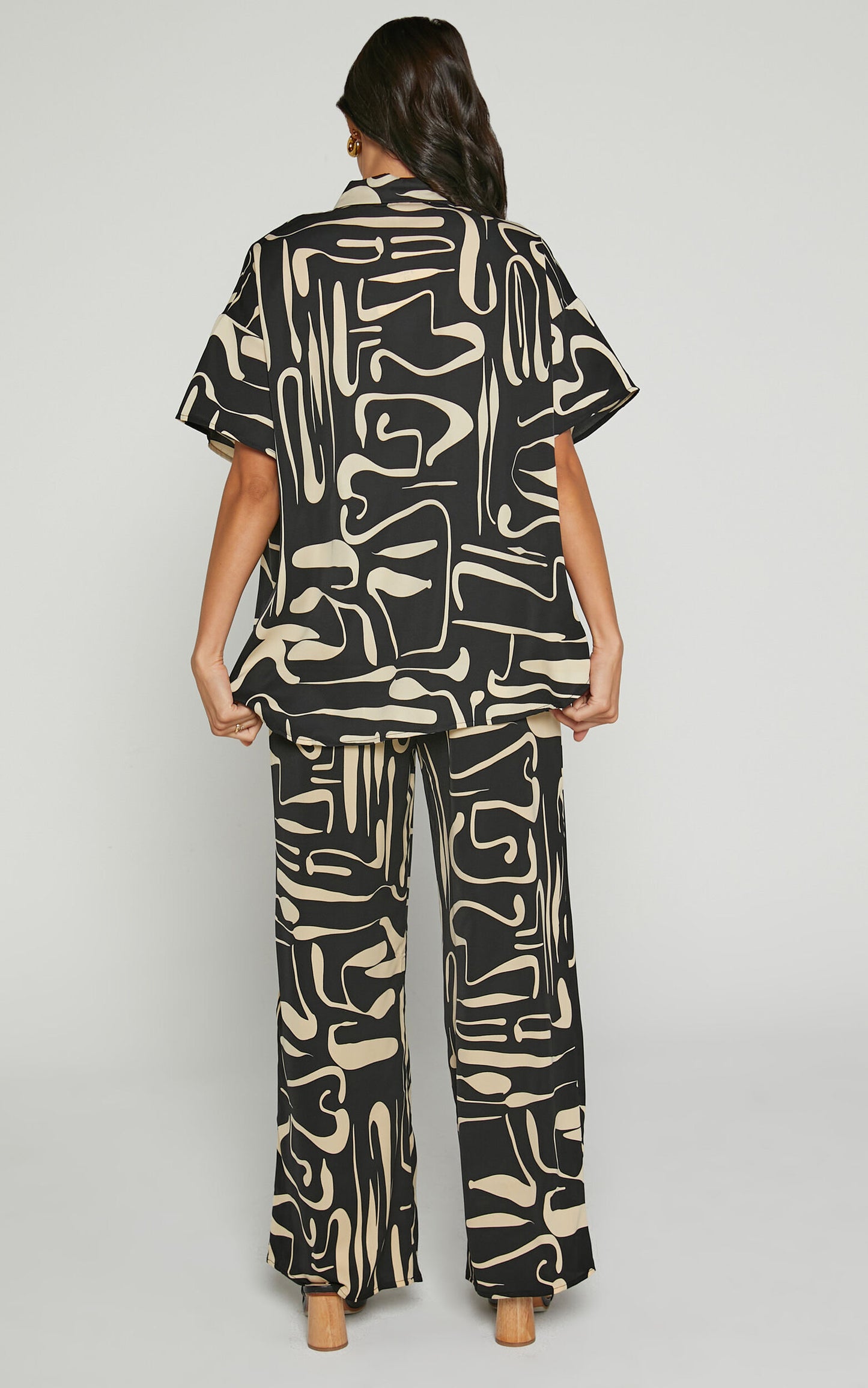 ZOELIE SHIRT & PANT SET - BLACK ABSTRACT