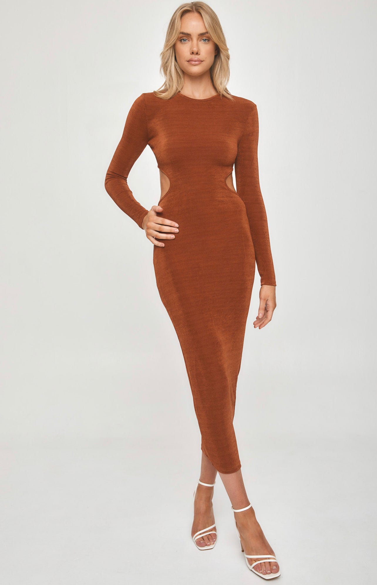 BADDIE MAXI DRESS -BROWN
